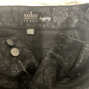 Soho New York & company jeans leggings ,black,subtle print w/ silver